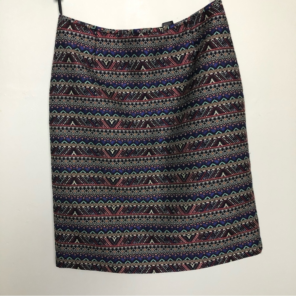 ✨ TAHARI EMBROIDERED PENCIL SKIRT